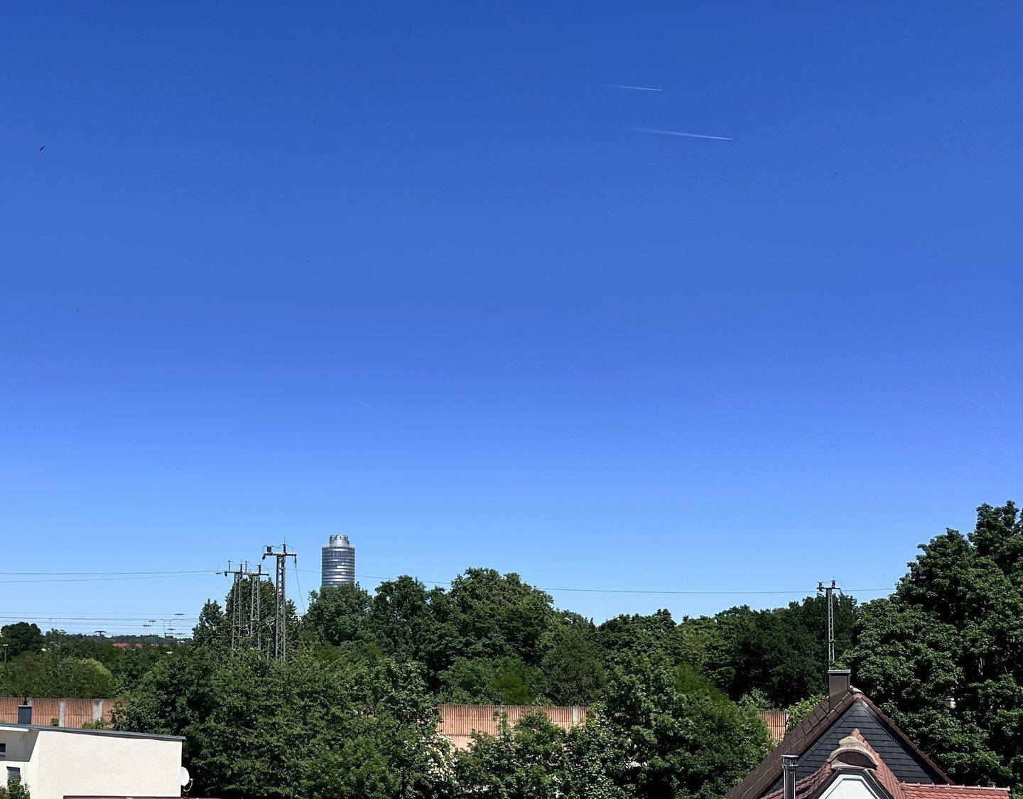 ... ZENTRALE LAGE MIT "WEITBLICK" ... 2-ZIMMER-WOHNUNG MIT BALKON ... – Nürnberg – Vorschaubild 8
