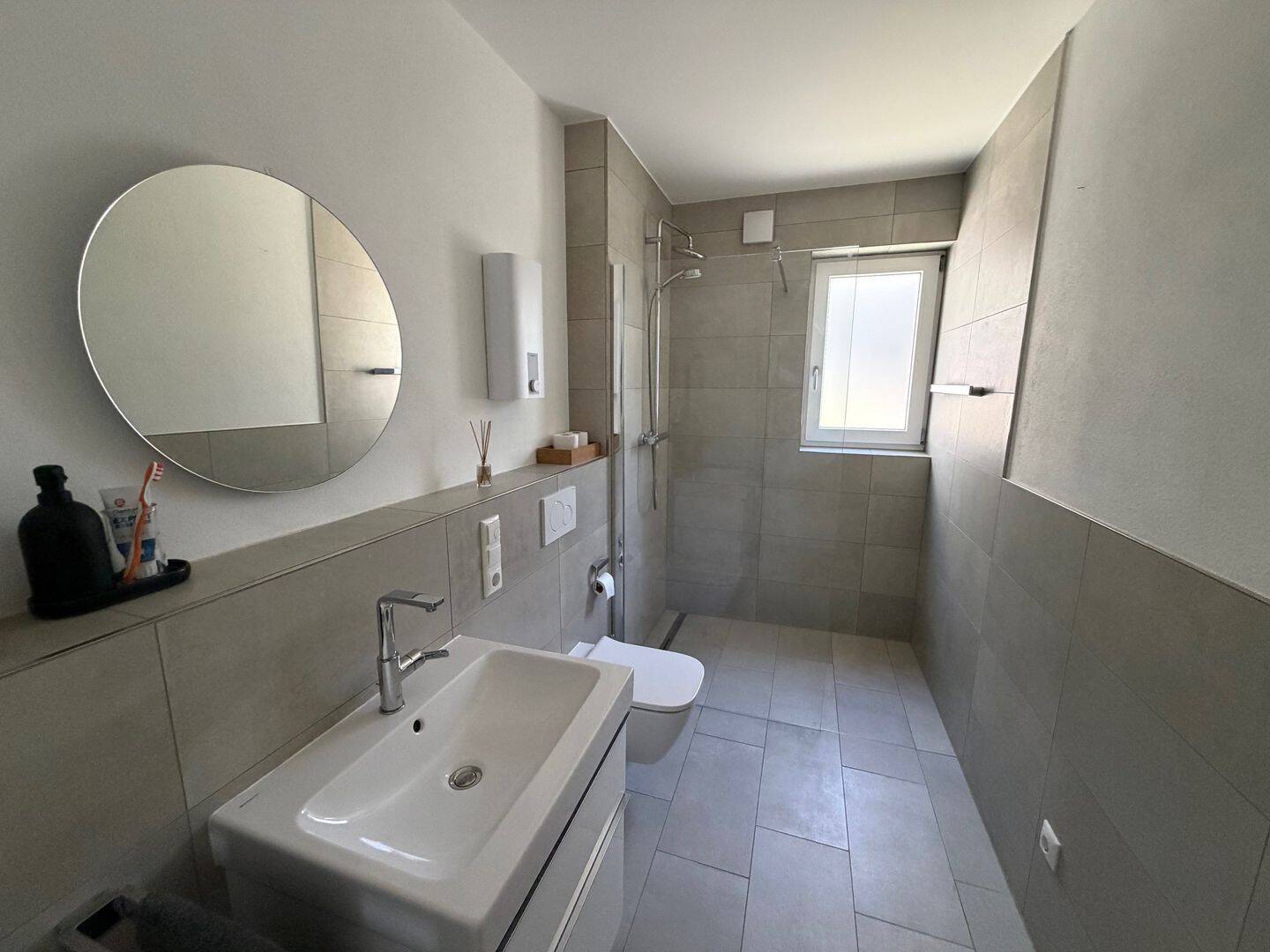 neuwertige 2 Zimmer-Wohnung in gehobener Ausstattung mit Terrasse und 2 Stellplätzen – Trier – Vorschaubild 9