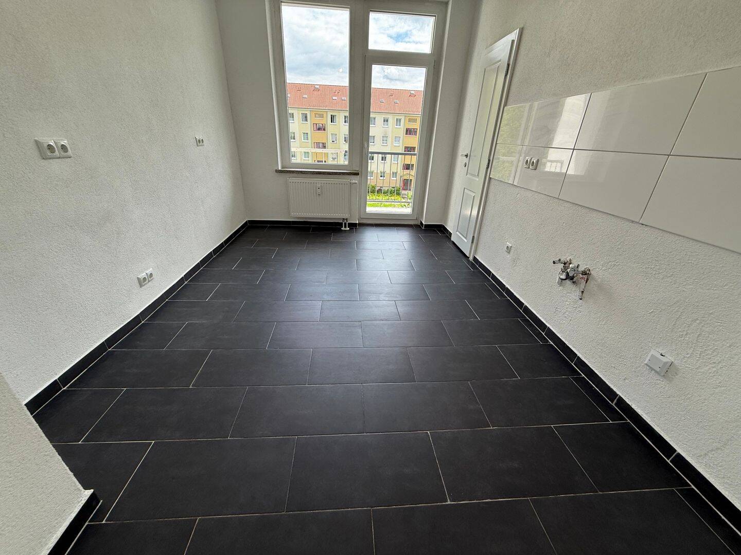 Heimkommen und Wohlfühlen* sep. WC* modern saniert* Balkon* im 2.OG – Chemnitz – Vorschaubild 4