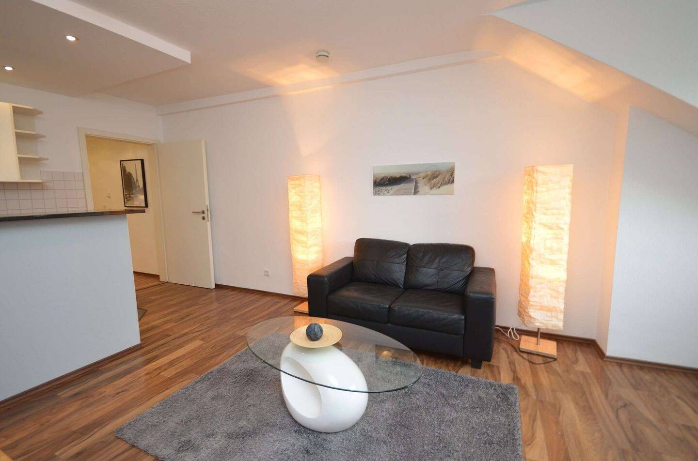 Schön möblierte 2-Zimmer-Wohnung an der Berger Str. – Frankfurt am Main – Vorschaubild 5
