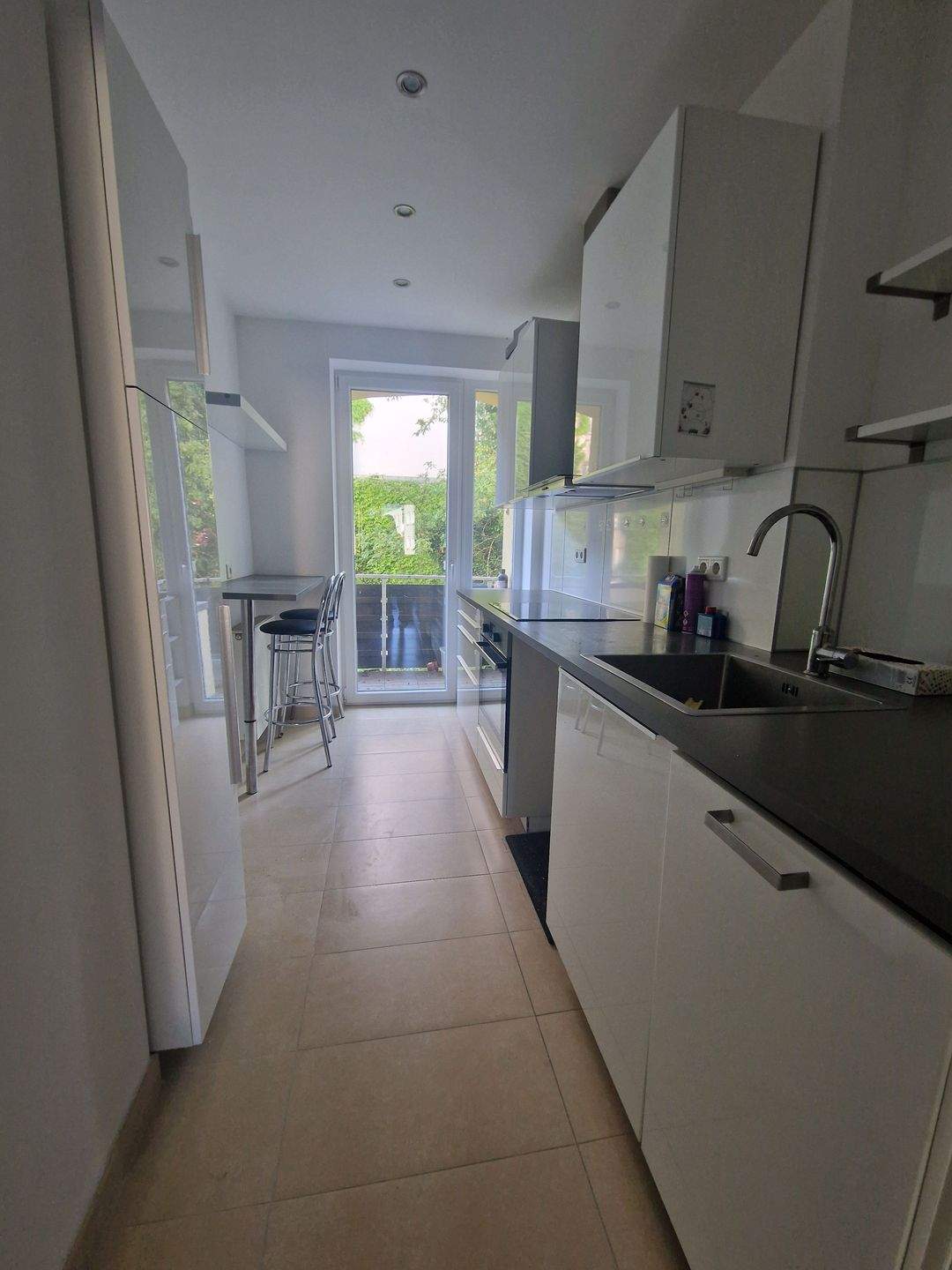Modern sanierte Altbauwohnung mit Flair – Nürnberg – Vorschaubild 2