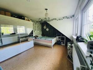 Stilvolles Einfamilienhaus und moderner Ausstattung auf großzügigem Grundstück und Außenpool – 28777 Bremen – Vorschaubild 9