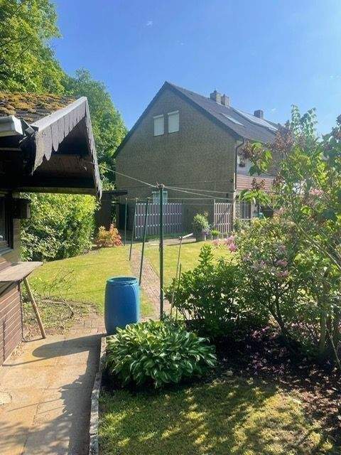 Reihenendhaus mit großen Grundstück in Schwarzenbek zu verkaufen – Schwarzenbek – Vorschaubild 2