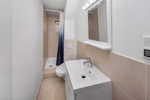 Attraktive 2-Zimmer-Wohnung mit Südbalkon in ruhiger, zentraler Lage – 22081 Hamburg – Vorschaubild 6
