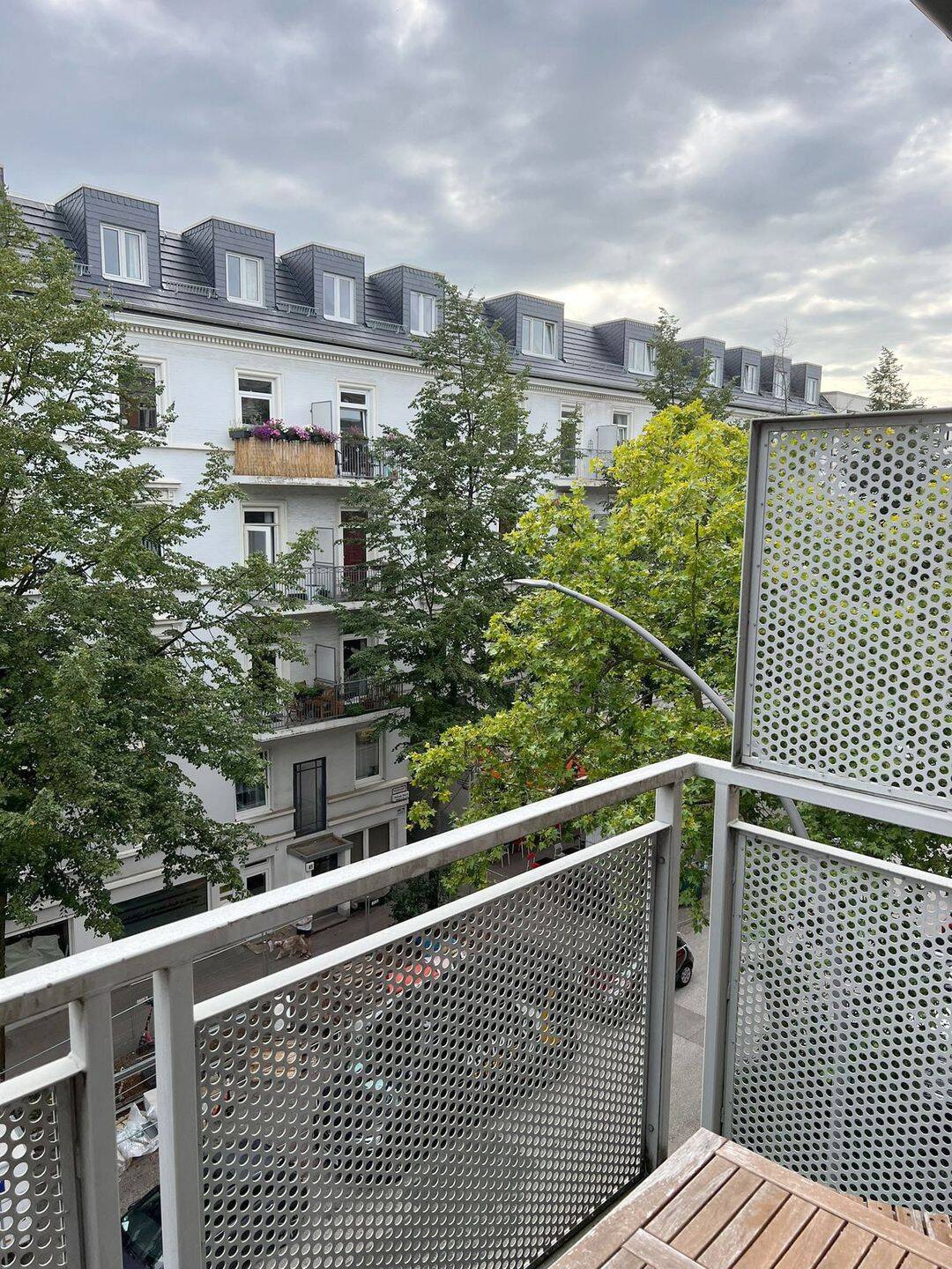 Mehrfamilienhaus (Indexmiete) 26fach, top Lage, Eimsbüttel mit 9 Wohneinheiten, Gewerbeeinheit und Garage. – Hamburg – Vorschaubild 3