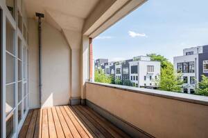 Urbanes Refugium im Flaschenturm: Monumentales Wohnen auf Stralau – 10245 Berlin – Vorschaubild 2