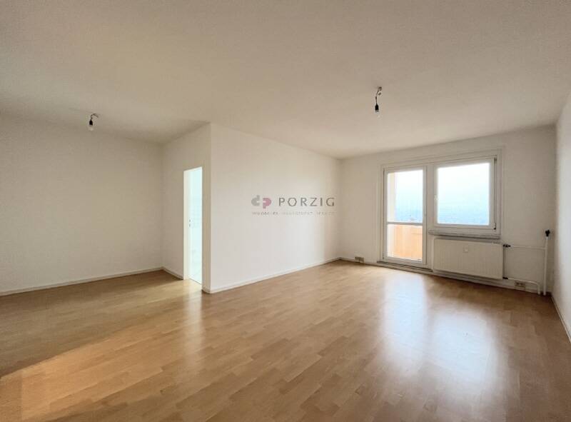 Ganz oben. Ganz ruhig. Ganz besonders: 2-Zimmer-Wohnung mit Weitblick – Chemnitz – Vorschaubild 2