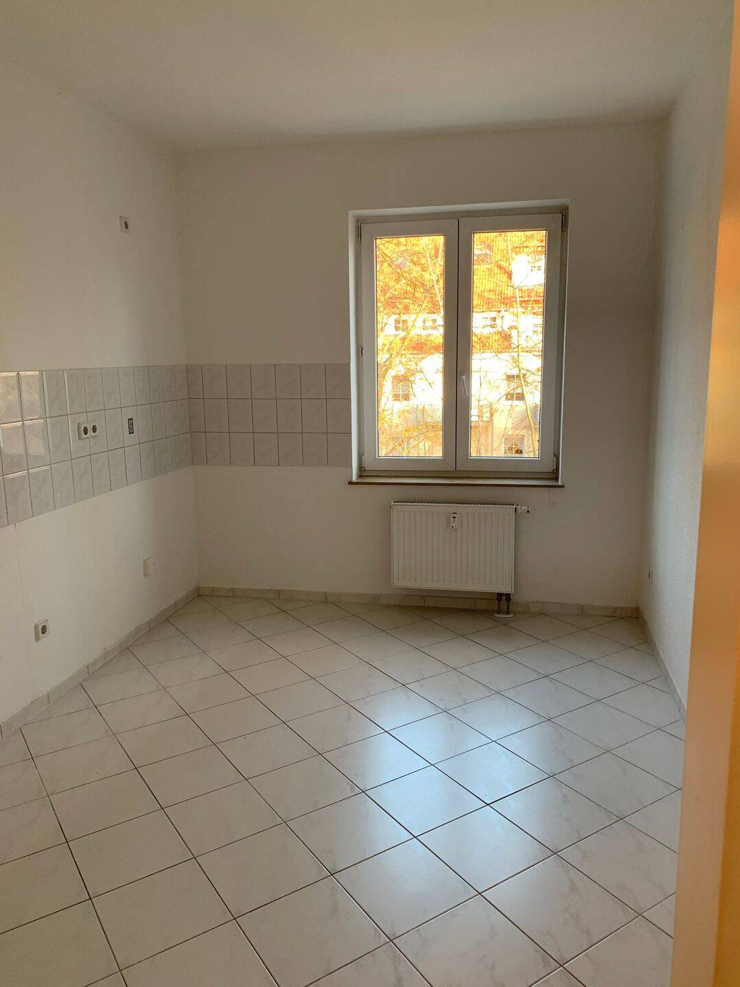 2 RW mit Balkon und Tageslichtbad im ruhigen Fliegerstädtchen – Merseburg – Vorschaubild 5