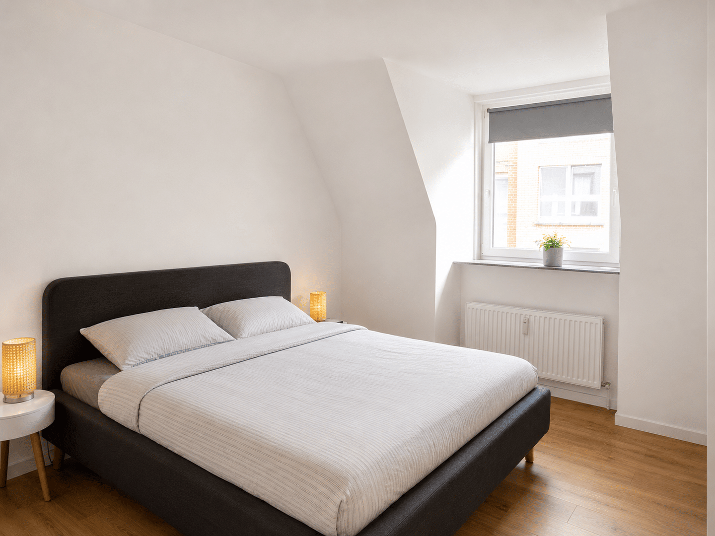 Ruhige + Helle 2,5 -Zimmer-Wohnung zentral in der Innenstadt – Lübeck – Vorschaubild 3