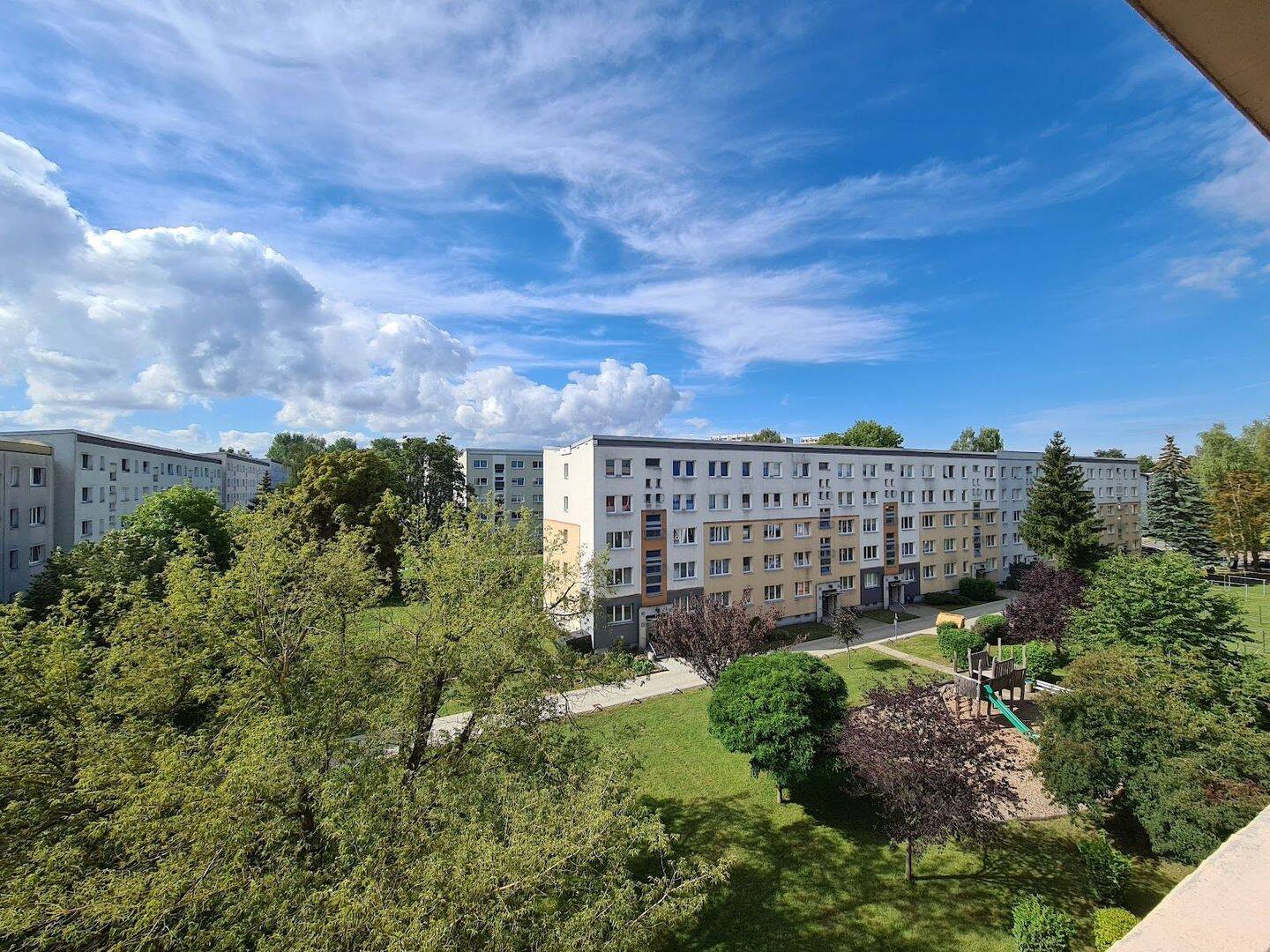Helle 4 Zimmerwohnung mit großem Balkon und Ausblick – Freiberg – Vorschaubild 9