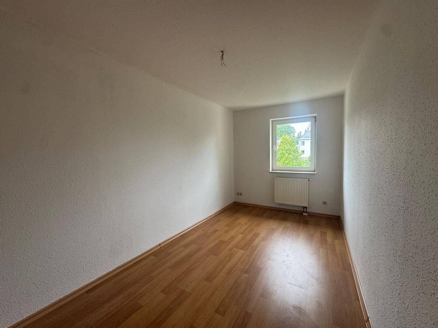 Helle 2-Raum-Oase mit charmantem Grundriss und gemütlicher Atmosphäre – Chemnitz – Vorschaubild 8