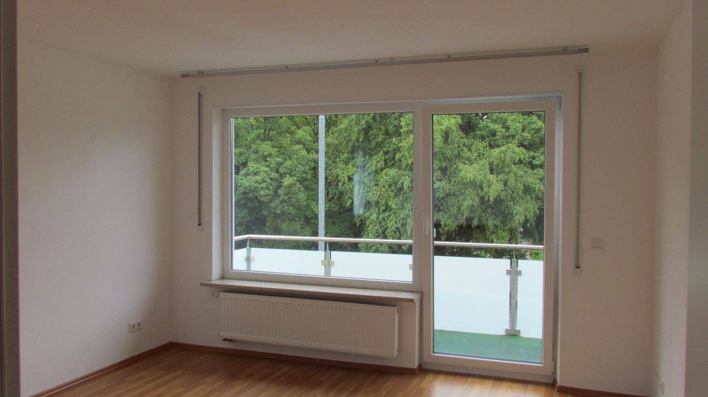Stilvolle, neuwertige 3-Zimmer-Wohnung mit Balkon und Einbauküche – Ingolstadt – Vorschaubild 6