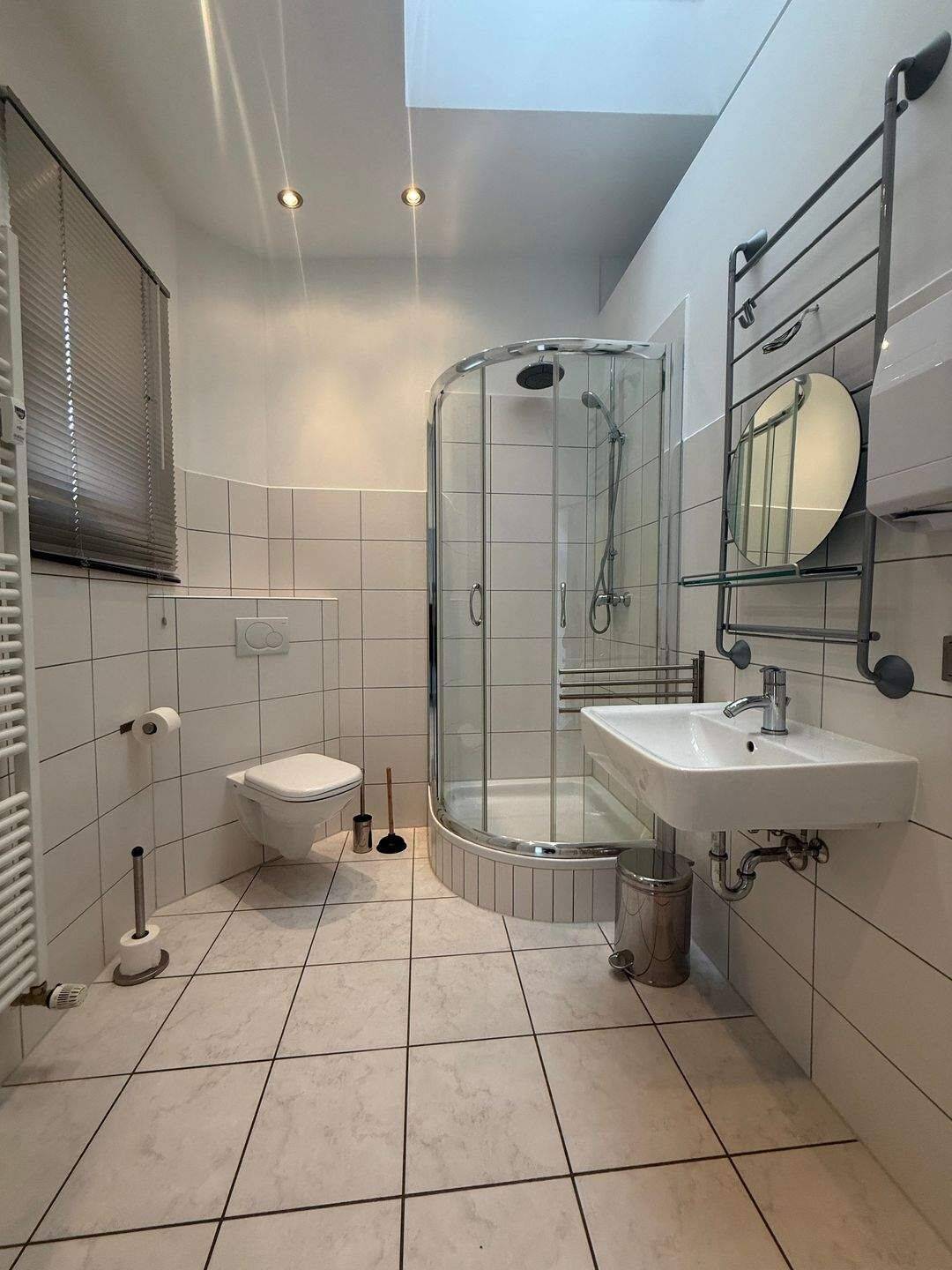 Trafoloft: Eindrucksvolles Apartment auf ehem. Fabrikgelände, für wohnen + arbeiten bestens geeignet! – Nürnberg – Vorschaubild 4