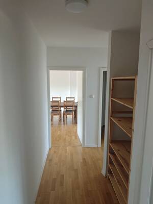 Möblierte 2-Zimmer-Wohnung mit Balkon in Frankfurt-Bockenheim – 60487 Frankfurt am Main – Vorschaubild 9