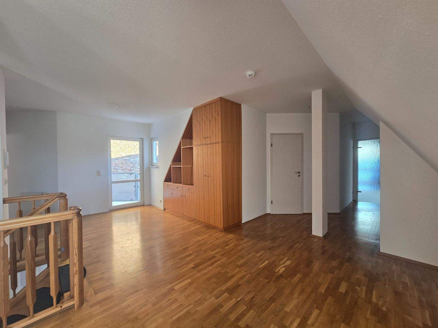 Lichtdurchflutete Wohnung im Atelierstil mit Blick auf den Erfurter Dom ! – Erfurt – Vorschaubild 5