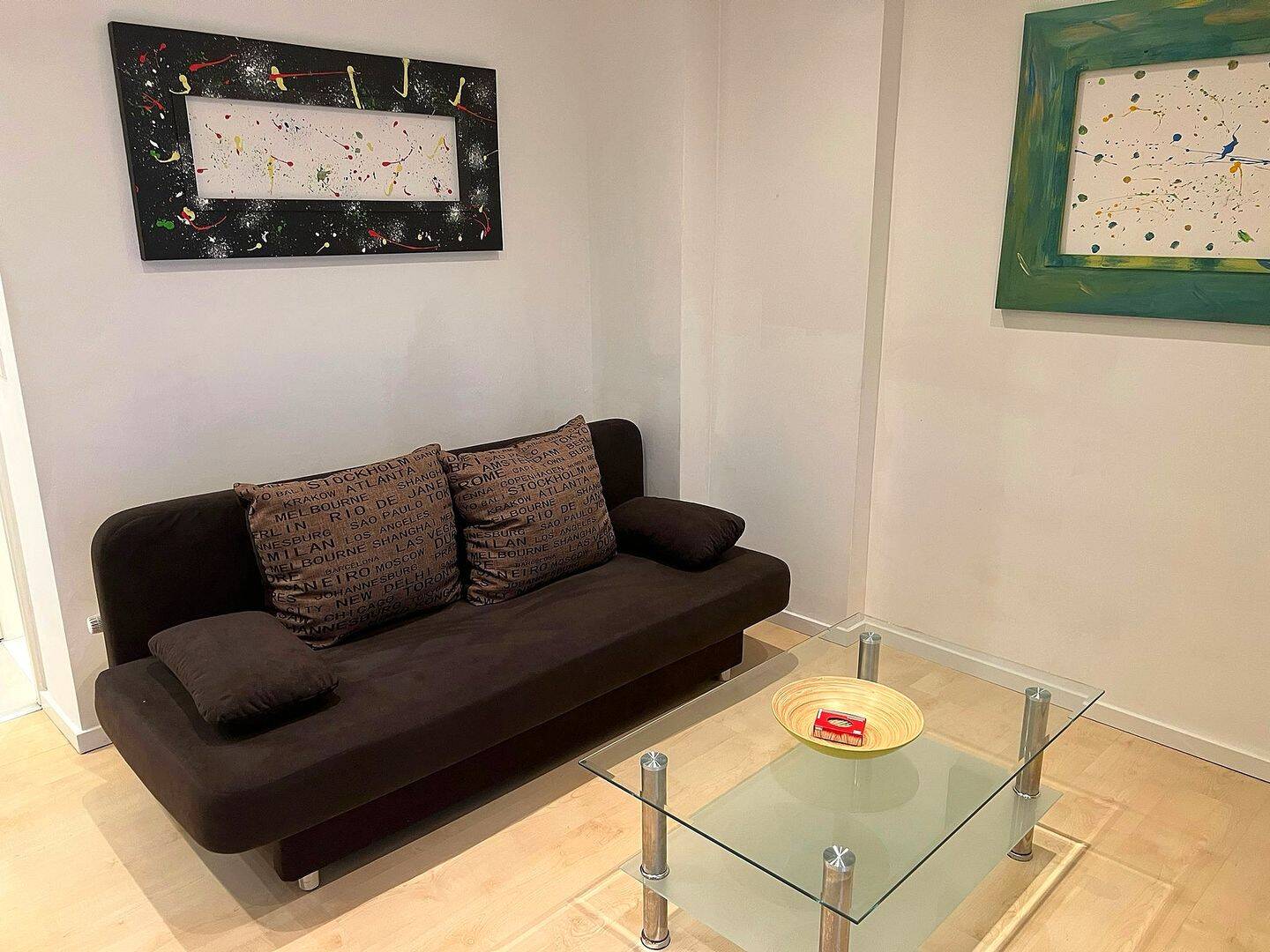 Hübsches Apartment in zentraler Lage – Düsseldorf – Vorschaubild 2