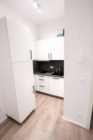 Mitten in STUTTGART ! Wunderschöne vollmöbilierte Studioapartments zur Miete – 70190 Stuttgart – Vorschaubild 4