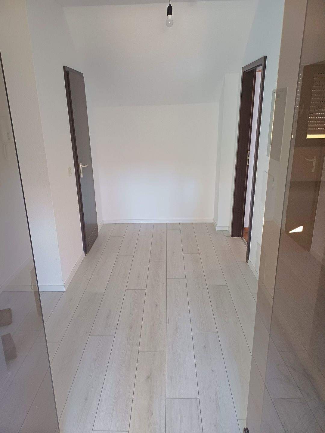 4-Zimmer-Wohnung mit TG-Stellplatz und bester Infrastruktur in ruhiger Südstadtlage – Nürnberg – Vorschaubild 6