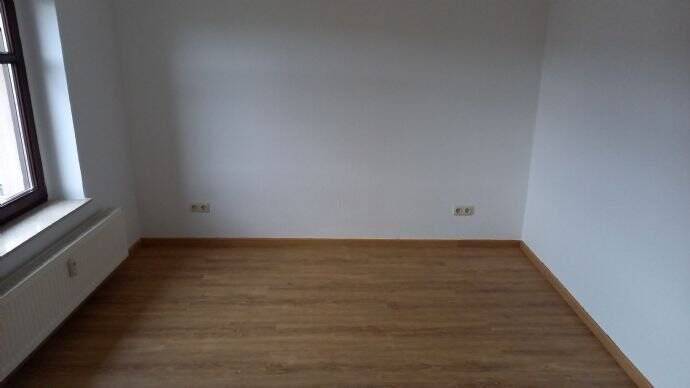 Erster Monat geschenkt! Helle 3-Zimmer DG-Wohnung, Aufzug – Chemnitz – Vorschaubild 4