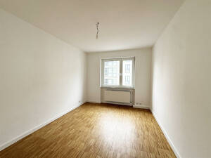 Umfangreich saniertes Mehrfamilienhaus mit 9 Top Wohnungen und großem Grundstück – 63075 Offenbach am Main – Vorschaubild 7