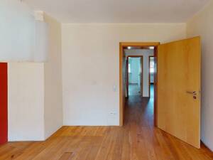 ATTRAKTIVE 3-ZIMMER-WOHNUNG MIT BALKON UND FUNKTIONALEM GRUNDRISS !!!