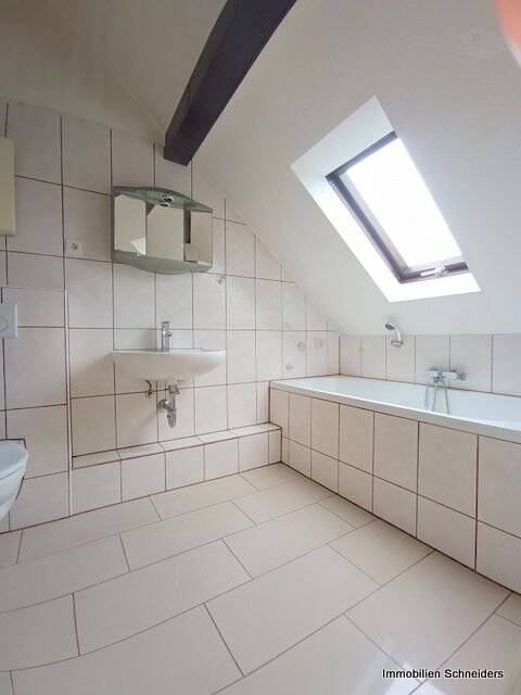 Duisburg-Homberg, Kirchstraße 140 - kleines, teilmöbliertes DG-Apartment - frei ab sofort – Duisburg – Vorschaubild 6