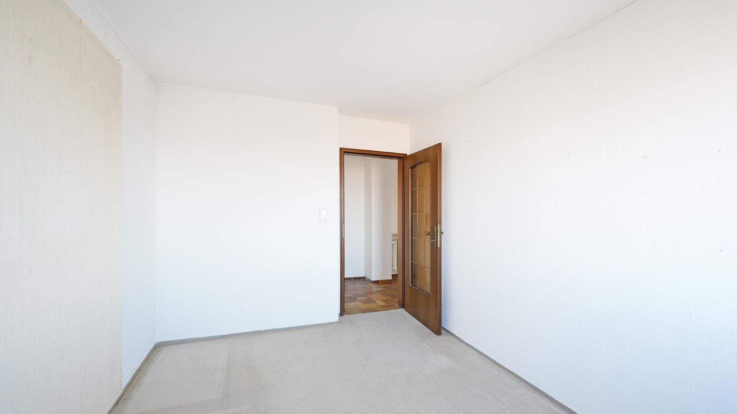 Ruhige 3-Zimmer-Wohnung mit Weitblick, großer Loggia und Garage in Weißenburg (Ludwigshöhe) – Weißenburg in Bayern – Vorschaubild 8