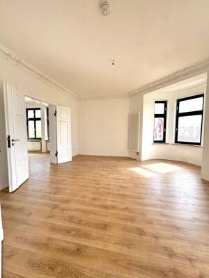 Moderner Wohnkomfort im Altbau - mit großem Bad & Balkon – 39104 Magdeburg – Vorschaubild 8
