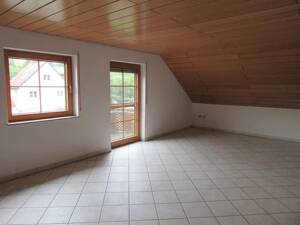 3 ZKB-DG-Wohnung Bad-Kreuznach Nähe mit Balkon, ideal für Paar oder Single.