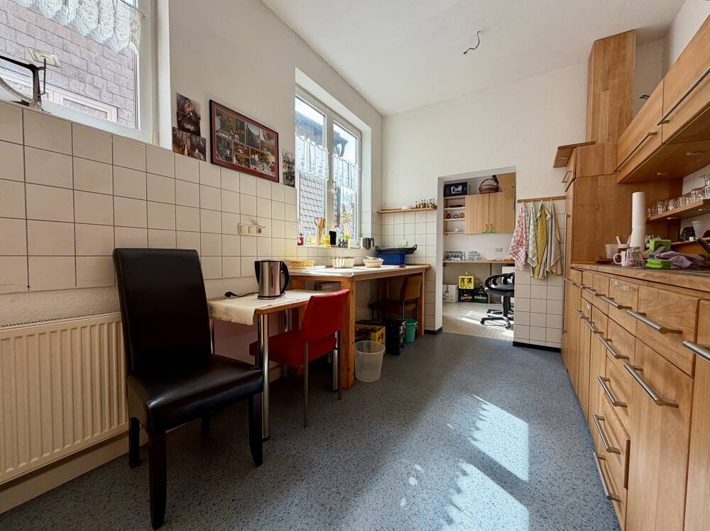 Kapitalanlage mit Charakter: Wohn- und Geschäftshaus unter Ensembleschutz in Sonneberg – Sonneberg – Vorschaubild 8