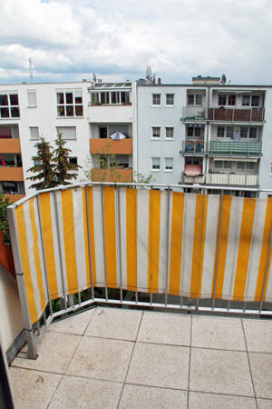 Fürth: Schöne 2 Zimmer-ETW mit Galerie, Balkon und 2 vollwertigen PKW-Stellplätzen – 90763 Fürth – Vorschaubild 9