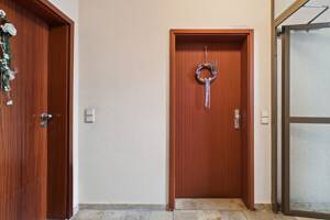 Vermietete 2-Zimmer-Wohnung (75 m²) mit XL-Balkon & Tiefgarage - Ideal für spätere Eigennutzer – 76149 Karlsruhe – Vorschaubild 6