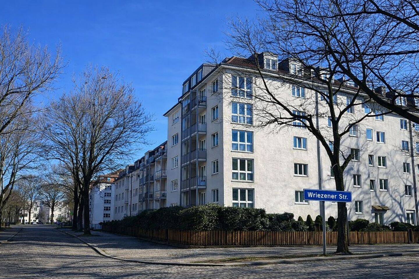 Smart investieren in Berlin: Stilvolle 2-Zimmer-Wohnung mit Balkon & stabilem Mietverhältnis – Berlin – Vorschaubild 9