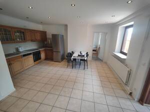 Wohnen unter Reet - Geräumige 5-Zimmer-WHG mit 2 PKW-Stellplätzen im schönen Haseldorf – 25489 Haseldorf – Vorschaubild 5