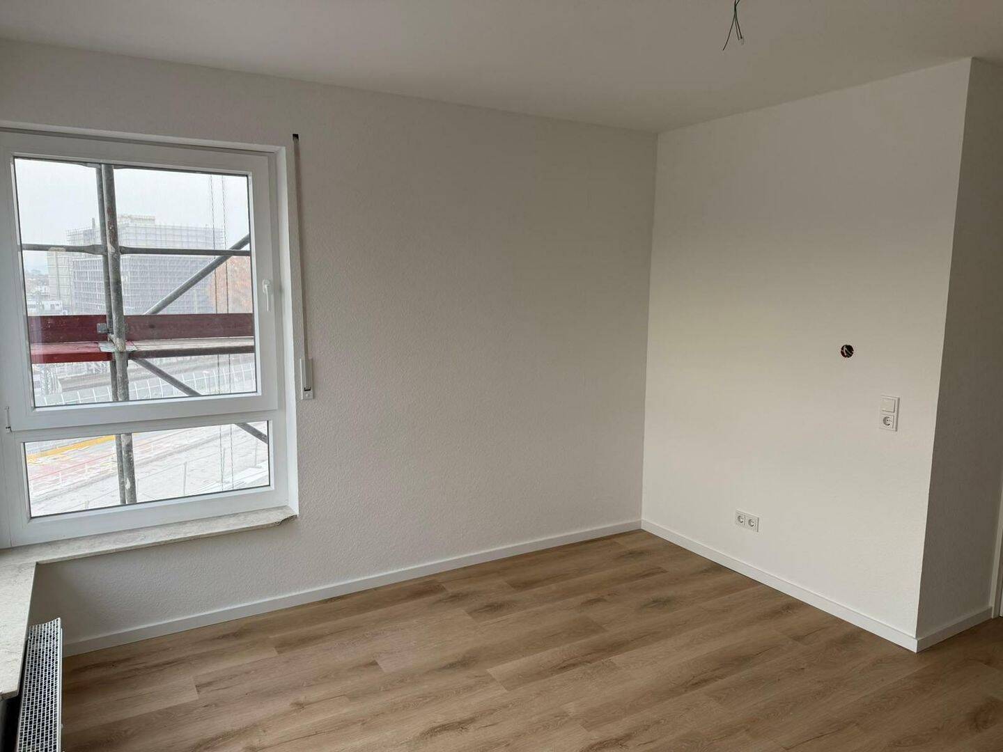 Frisch sanierte 1-Zimmer-Wohnung in Ludwigshafen-Mitte - bezugsfrei, weitere Einheiten verfügbar – Ludwigshafen am Rhein – Vorschaubild 4