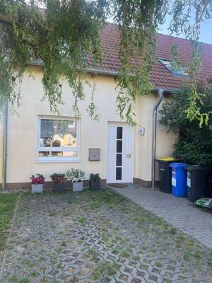 Schönes, helles Reihenhaus in der Erich-Kästner-Str.