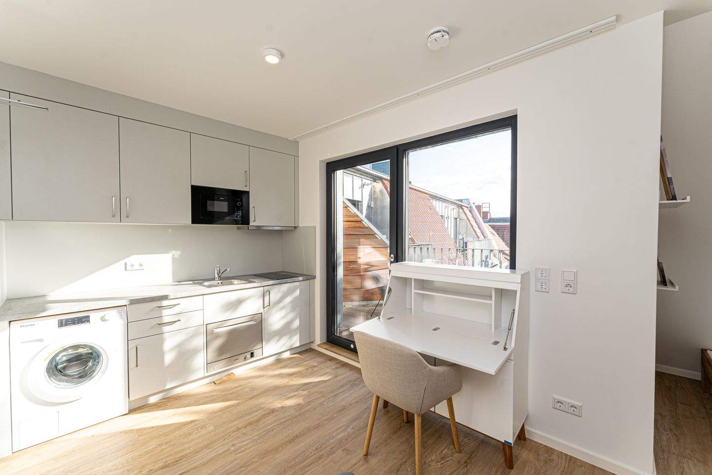 Golden hours, comfort and style. Penthouse vibes in F’hain. – Berlin – Vorschaubild 2