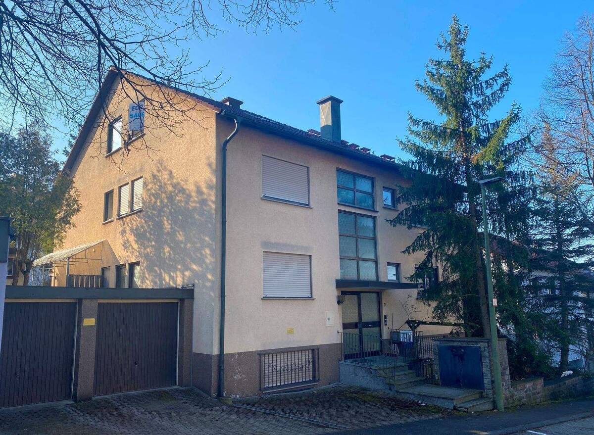 ++Freistehendes Mehrfamilienhaus in Würzburg-Versbach++ – 97078 Würzburg – Bild 1 von 9