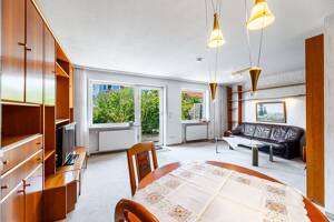 HEGERICH: Ihr neues Familienglück in Fürth-Sack - Schönes Reihenmittelhaus mit Terrasse und Garten – 90765 Fürth – Vorschaubild 3