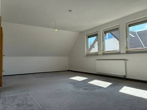 Großzügiges Ein- bis Zweifamilienhaus mit Wintergarten, Garage & PV-Anlage in Erfurt Töttleben – 99098 Erfurt – Vorschaubild 5