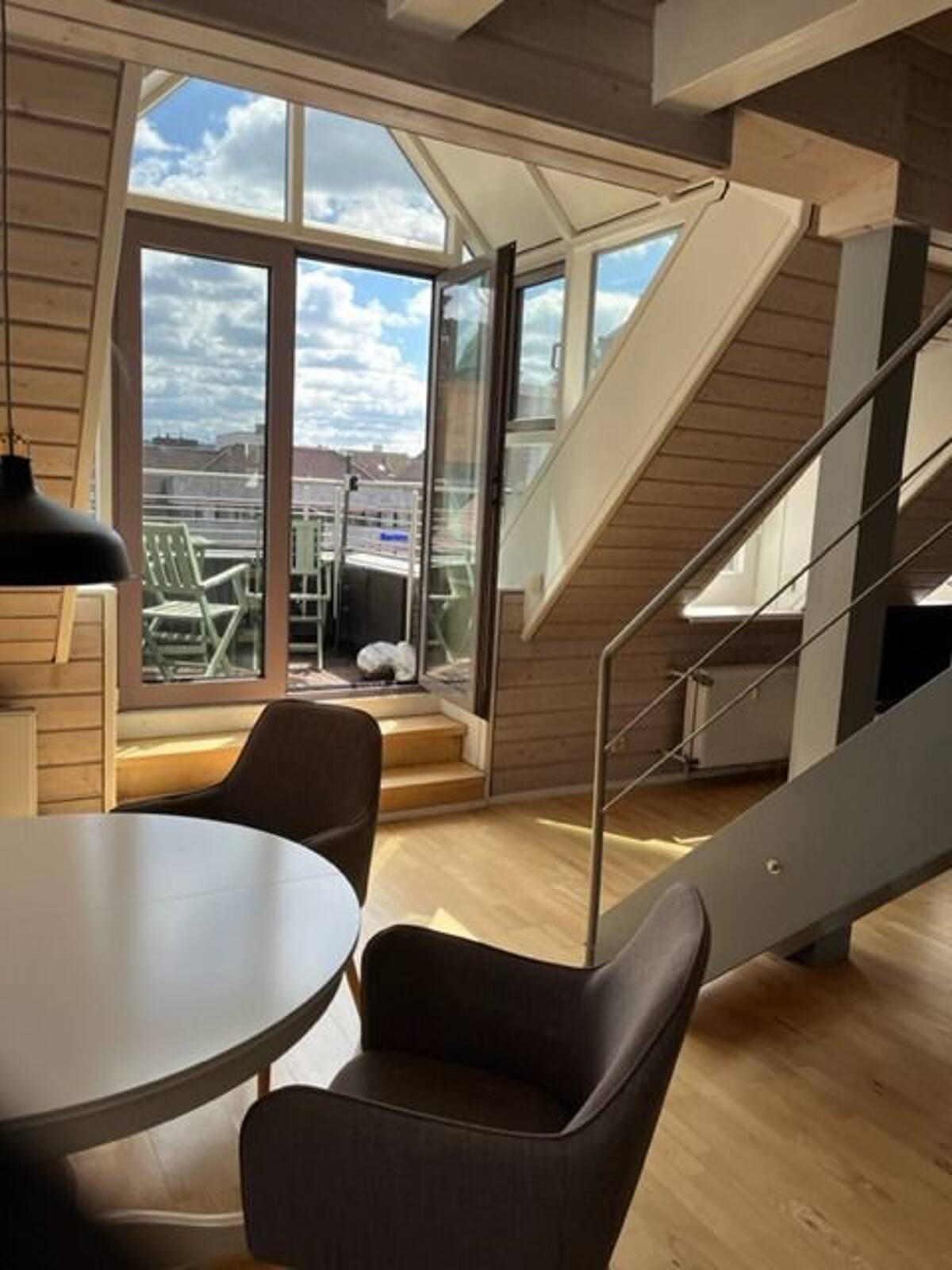 Koffer packen und einziehen! Exklusiv***Im Herzen von Heilbronn***Balkon mit schönsten Blick zum Marktplatz – 74072 Heilbronn – Bild 1 von 9