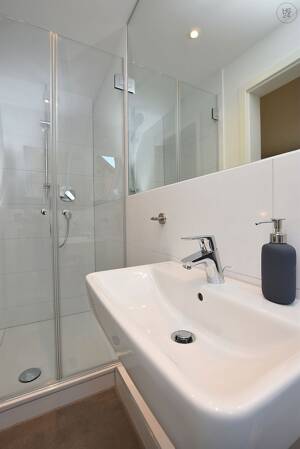 Wunderschöne Wohnung mit W-LAN in zentraler Wohnlage in Stuttgart Mitte – 70190 Stuttgart – Vorschaubild 4