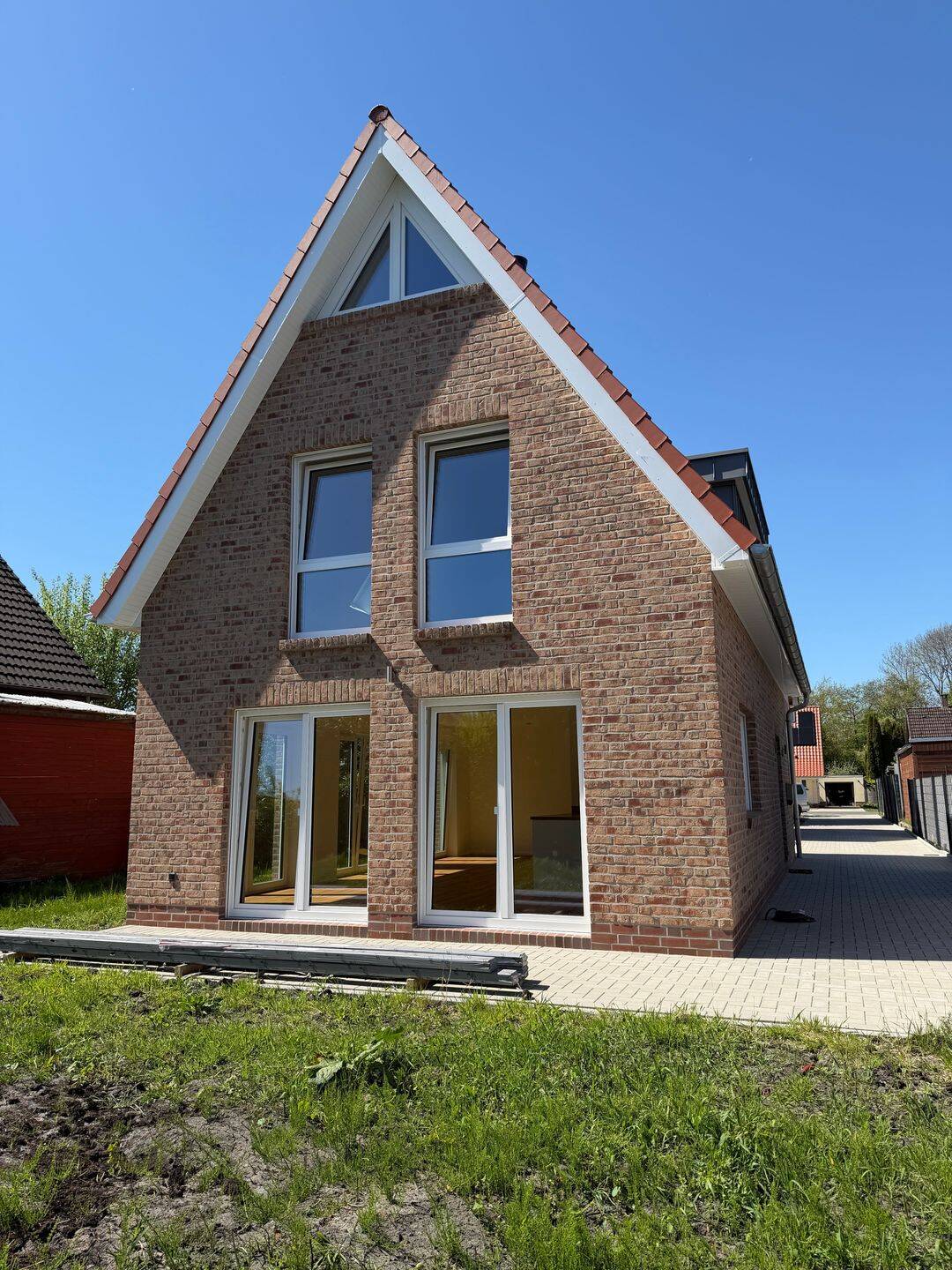 Erstbezug: Einfamilienhaus in ruhiger Lage - klinikumsnah gelegen - Energieeffizienz A+ - Wärmepumpe - Lüftungsanlage - keine Maklercourtage – Oldenburg – Vorschaubild 3
