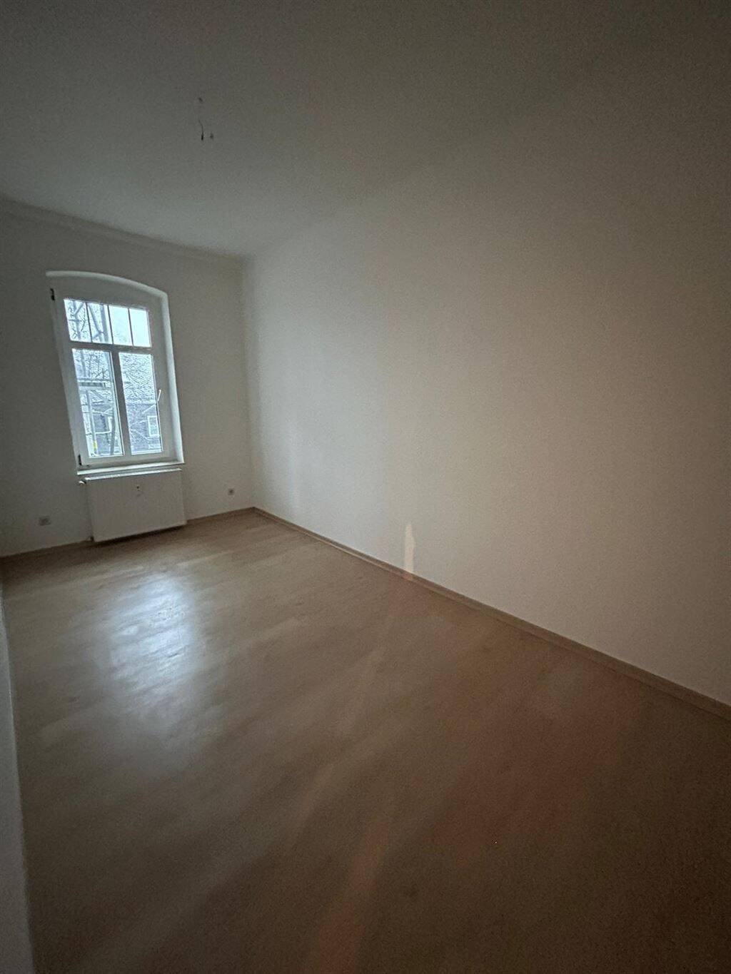 Vollvermietetes Mehrfamilienhaus mit Balkonen und Stellplätzen in guter Lage! – Chemnitz – Vorschaubild 3