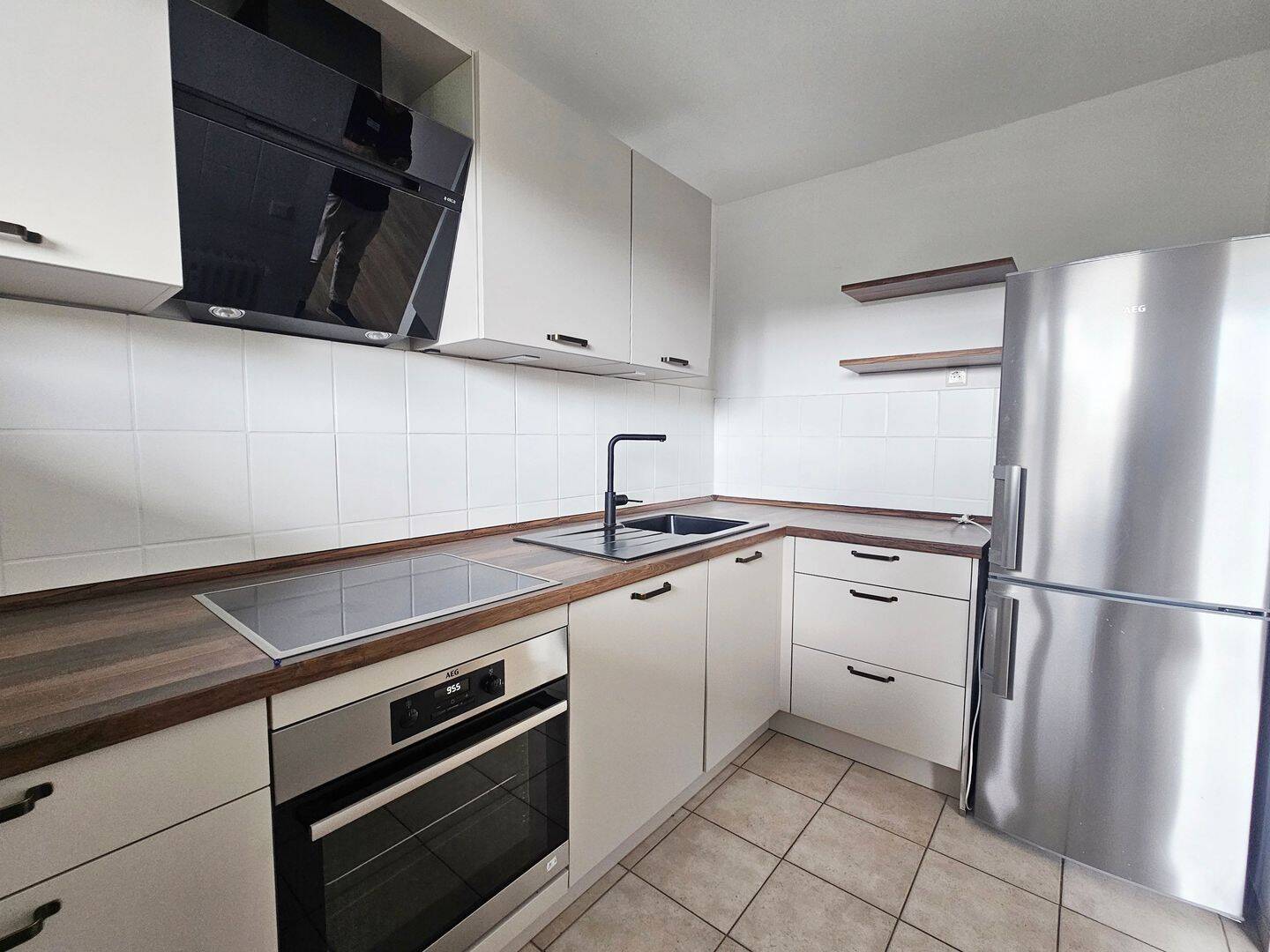 Lichthelle Erdgeschosswohnung mit XXL-Balkon und Einbauküche an der Stadtgrenze zu Haan und Hilden – Solingen – Vorschaubild 4