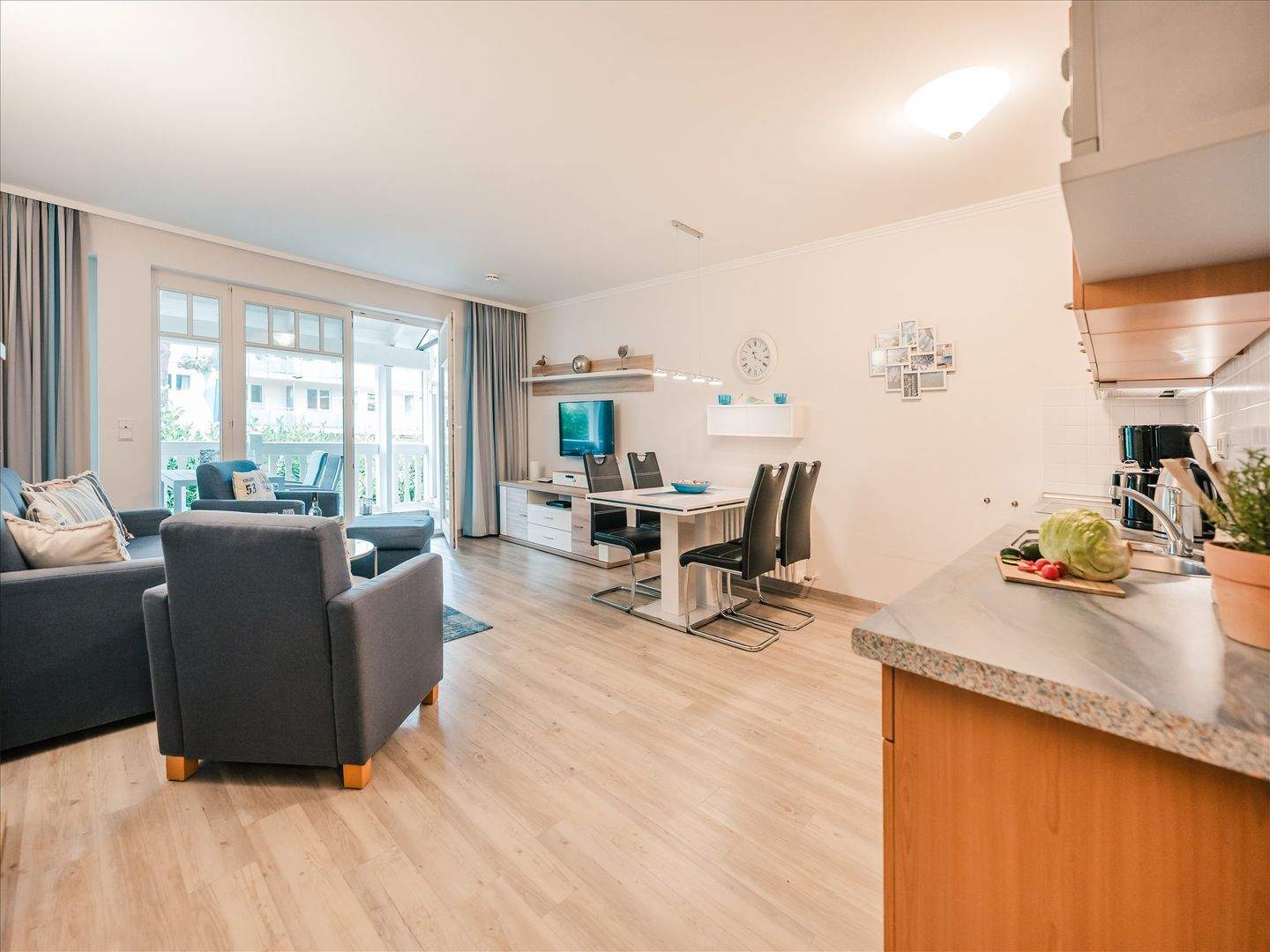 Neuwertiges, modernisiertes Komfort-Plus-Apartment - elegant am Parkrand, nahe dem Meer – Binz – Vorschaubild 6
