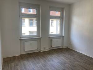 Helle 2-Zimmer-Wohnung mit Balkon sucht Sie!