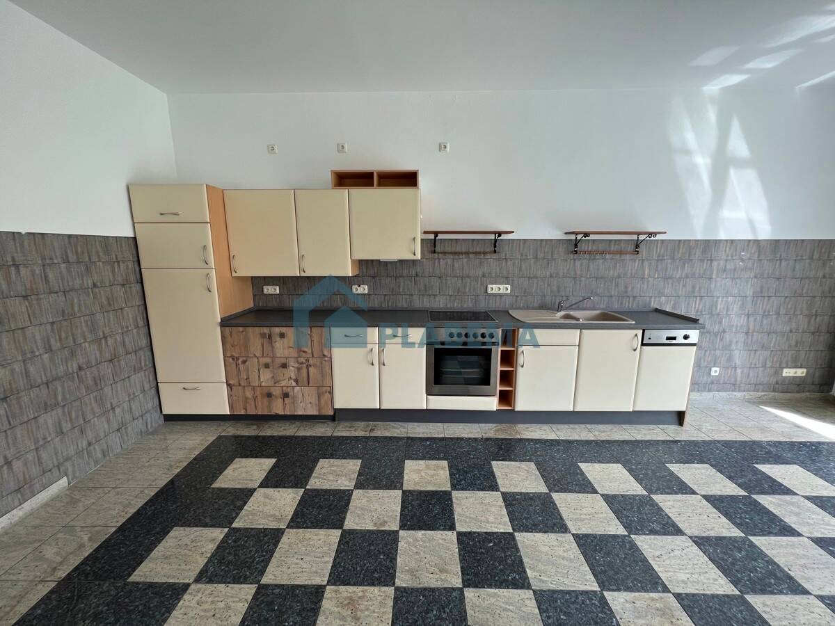 Individuelle Erdgeschosswohnung mit Einbauküche, Terrasse & Kamin – Güstrow – Vorschaubild 7
