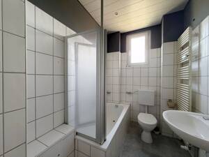 Mitten in Schwanheim - 3-Familienhaus zum vermieten oder selbst bewohnen – 60529 Frankfurt am Main – Vorschaubild 5