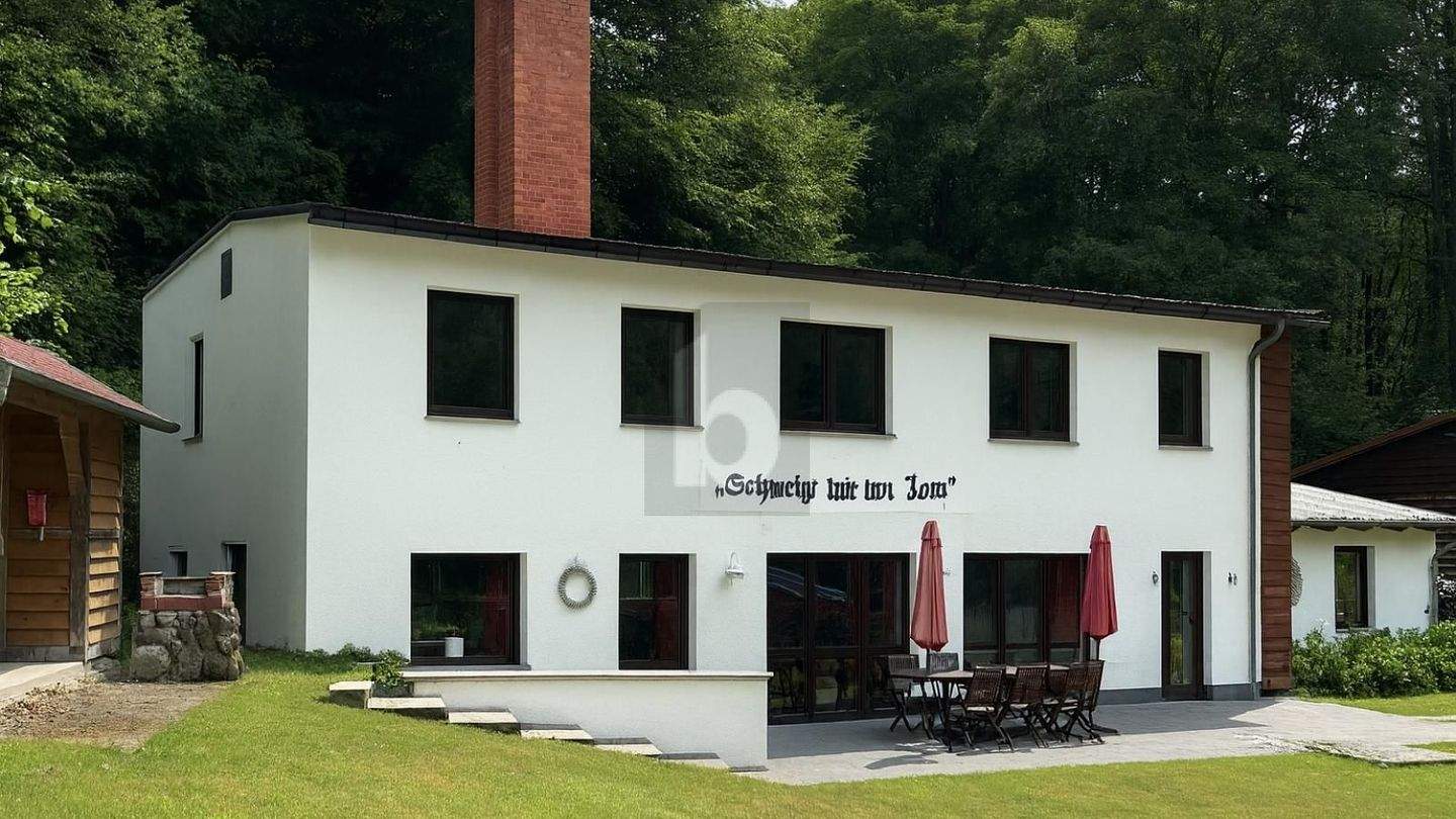 JUWEL IM TAL DER EISVÖGEL – Stuer – Bild 1 von 5